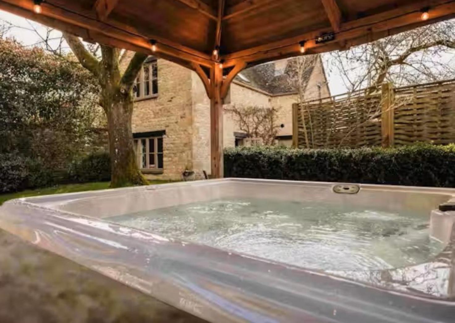 The Manor House Hotel Moreton-in-Marsh Екстериор снимка